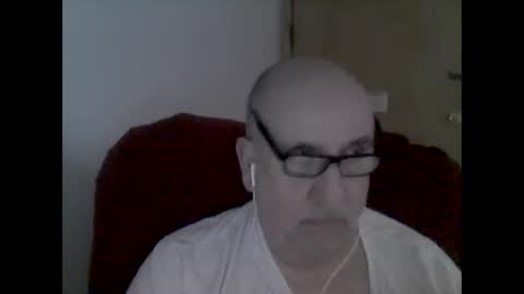 Tom online show from October 2025 10:30:02 PM