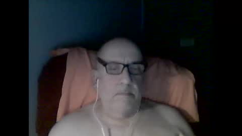 Tom online show from November 2025 11:51:02 PM