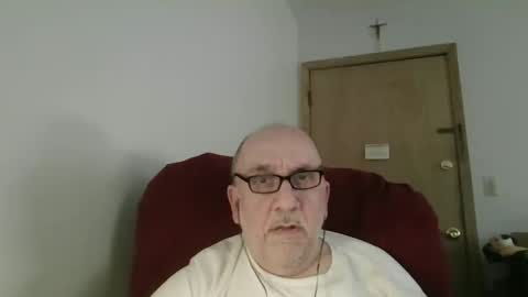 Tom online show from May 2026 11:22:02 PM