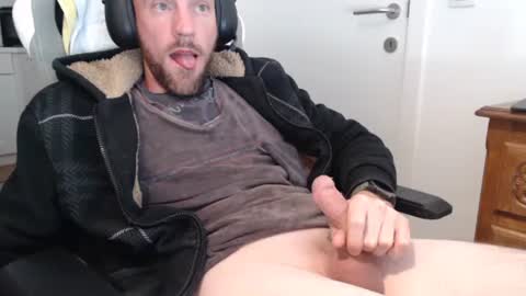 Snapshot of needyoujust chatting on September 2025 12:14:01 AM needyoujust online show from September 2025 12:14:01 AM