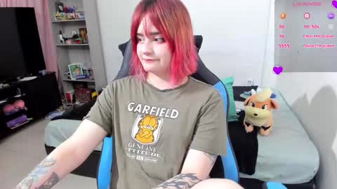 Geek Nicole    im Neeko UwU online show from October 2025 06:51:01 PM