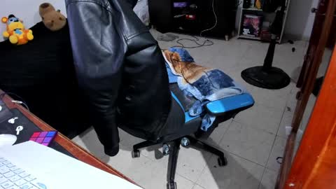 Geek Nicole    im Neeko UwU online show from April 2026 01:05:02 AM