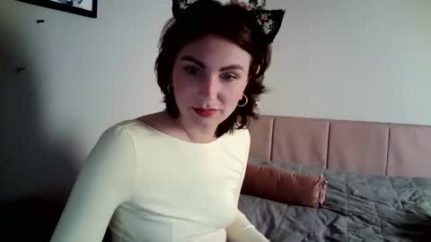 nefertiti_queen online show from October 2025 08:20:02 PM