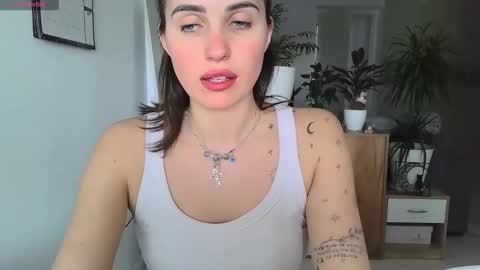 Neferutt online show from February 2026 04:49:02 PM