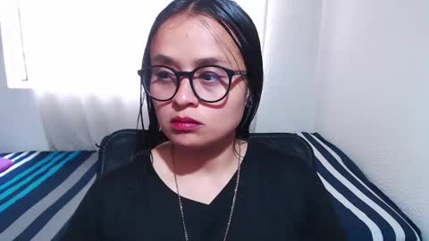 Zoe online show from September 2025 04:00:01 PM