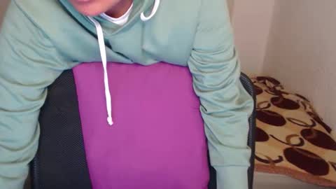 Zoe online show from October 2025 08:02:02 AM