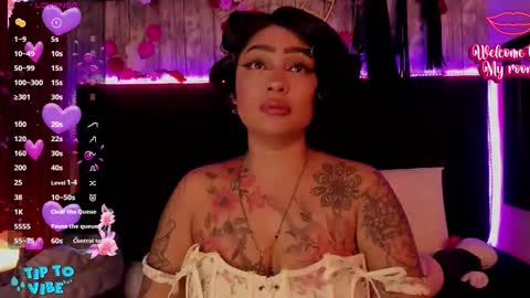 Miah online show from November 2025 12:27:01 PM