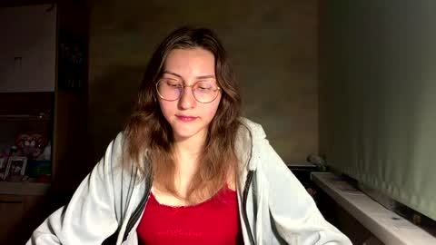Snapshot of neliamerten chatting on June 2026 07:27:02 PM Mia online show from June 2026 07:27:02 PM
