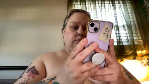 Snapshot of nellatlas chatting on June 2026 12:40:02 PM Nellie Atlas online show from June 2026 12:40:02 PM