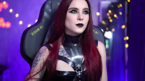    online show from December 2025 06:26:01 PM