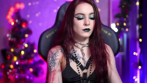    online show from December 2025 11:17:01 AM