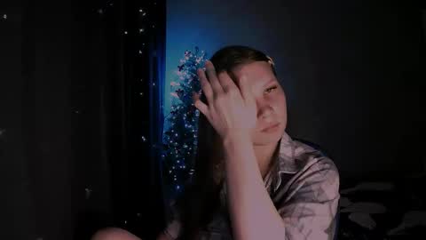 Nelli online show from December 2025 08:27:01 PM