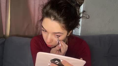 Angelihee online show from April 2026 10:21:01 AM