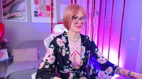 Snapshot of nellloyns chatting on February 2025 04:12:02 PM Nelly online show from February 2025 04:12:02 PM