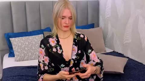 Snapshot of nellloyns chatting on February 2025 05:04:01 PM Nelly online show from February 2025 05:04:01 PM