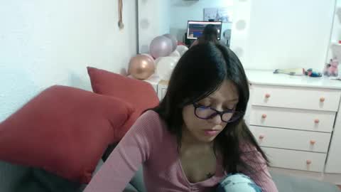 Snapshot of nena_lov chatting on February 2026 11:58:02 PM Star online show from February 2026 11:58:02 PM