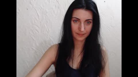 Nensy online show from February 2025 04:47:01 PM