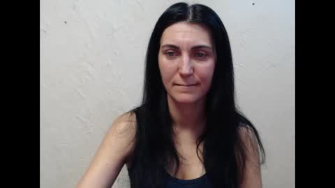 Nensy online show from February 2025 02:23:02 PM