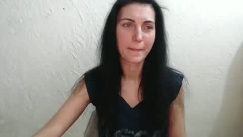 Nensy online show from December 2025 07:21:02 PM