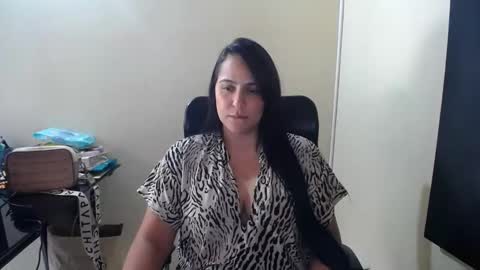 Snapshot of neny445 chatting on February 2025 06:54:02 PM kelly lopez online show from February 2025 06:54:02 PM