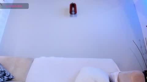 Snapshot of neo_dimou chatting on December 2024 11:50:02 AM Jordan online show from December 2024 11:50:02 AM