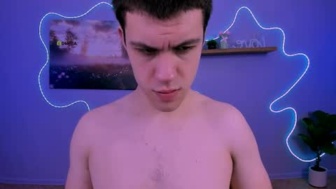 neo_raze_ online show from April 2026 09:39:33 PM