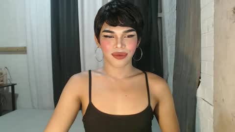 neomi online show from November 2025 04:11:02 AM