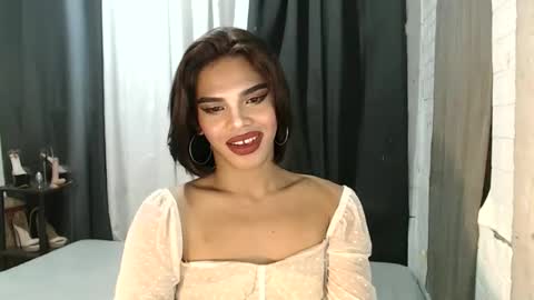 neomi online show from November 2025 04:41:02 PM