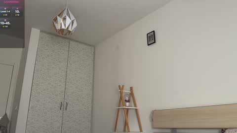 maeve  online show from December 2024 09:13:02 PM