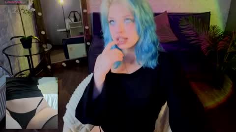 Snapshot of neondollxx chatting on May 2026 08:58:01 PM Monica online show from May 2026 08:58:01 PM