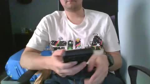 MrBull online show from February 2026 07:53:01 PM