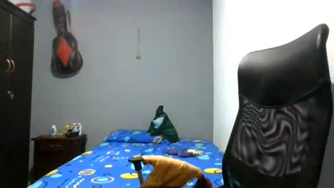 Snapshot of nerdxxx94 chatting on August 2026 03:23:02 AM MrBull online show from August 2026 03:23:02 AM