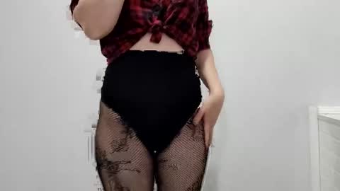 Crystal New online show from May 2026 07:47:01 AM