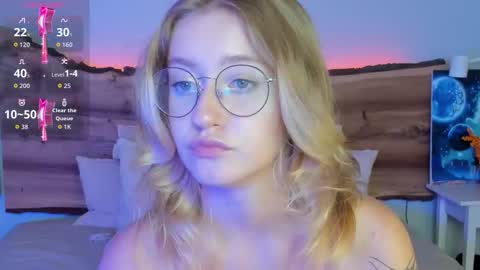 Snapshot of nerissa_xo chatting on September 2025 07:48:01 PM Nerissa online show from September 2025 07:48:01 PM