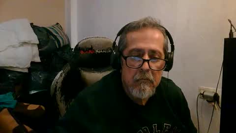 neron401 online show from April 2026 09:12:01 PM