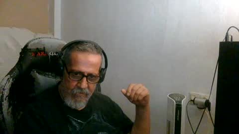 Snapshot of neron401 chatting on July 2026 04:19:01 AM neron401 online show from July 2026 04:19:01 AM