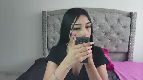 Snapshot of nesuko_kamado chatting on February 2025 03:16:02 PM nesuko_kamado online show from February 2025 03:16:02 PM