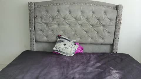 nesuko_kamado online show from January 2026 04:20:02 PM