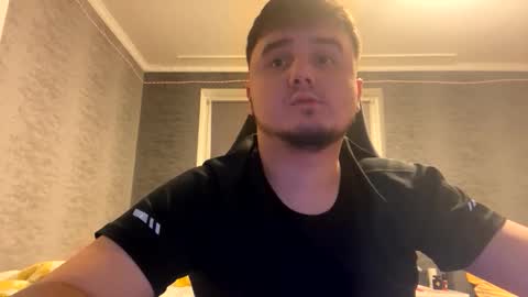 Joung Boy online show from January 2026 09:19:01 PM