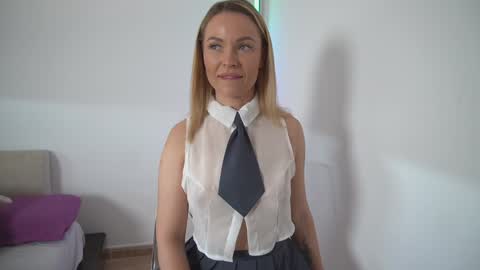 new dee online show from January 2026 12:08:02 PM