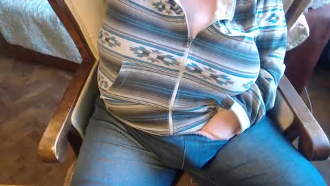 Snapshot of new_milf chatting on December 2024 09:45:02 AM Lilly online show from December 2024 09:45:02 AM