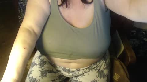 Snapshot of new_milf chatting on January 2025 05:24:02 AM Lilly online show from January 2025 05:24:02 AM