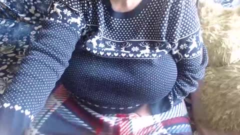 Snapshot of new_milf chatting on March 2025 09:11:01 AM Lilly online show from March 2025 09:11:01 AM
