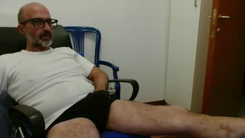 simi online show from October 2025 06:08:01 PM