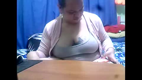 Snapshot of new_taboo_fetishqueen chatting on January 2025 02:35:02 AM mariapaula online show from January 2025 02:35:02 AM
