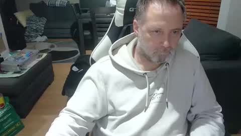 NewWorld online show from November 2025 02:11:02 AM