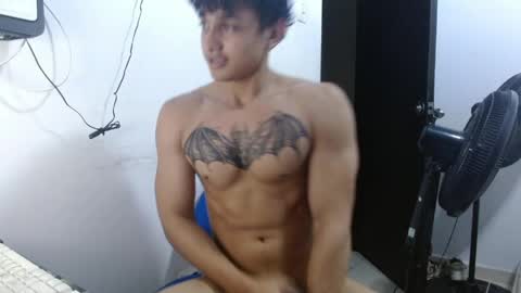 Snapshot of ney_quiroz chatting on April 2026 04:48:02 AM ney hotman online show from April 2026 04:48:02 AM