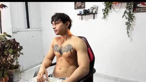 Snapshot of ney_quiroz chatting on May 2026 08:03:02 PM ney hotman online show from May 2026 08:03:02 PM