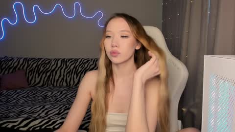 Mina online show from January 2025 11:47:02 AM