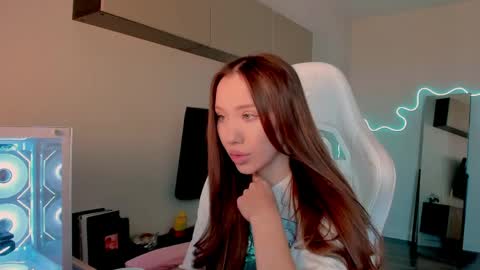 Mina online show from May 2026 08:21:01 AM